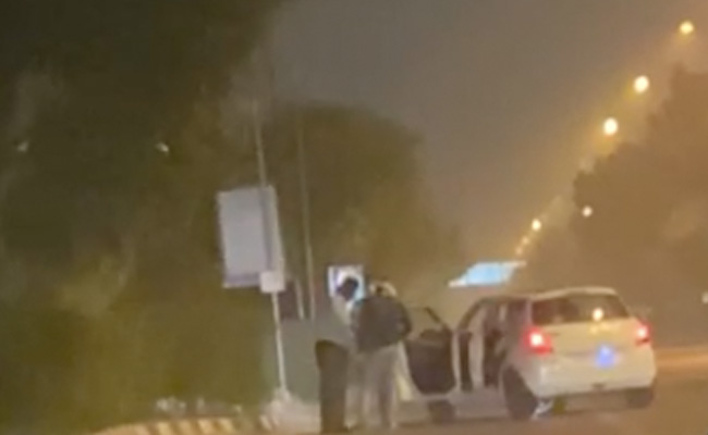 Businessman, 39, Robbed In Front Of His Family At Gunpoint In Delhi