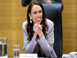 New Zealand PM Jacinda Ardern Auctions Off "Arrogant Prick" Comment For Cancer Charity New Zealand PM Jacinda Ardern Auctions Off "Arrogant Prick" Comment For Cancer Charity