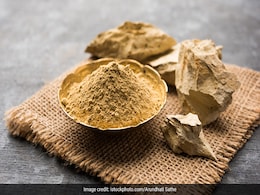 गर्मियों के दिनों में बालों पर इन-इन तरीकों से लगाएं मुल्तानी मिट्टी, ऑयल फ्री और मुलायम दिखेंगे Hair  गर्मियों के दिनों में बालों पर इन-इन तरीकों से लगाएं मुल्तानी मिट्टी, ऑयल फ्री और मुलायम दिखेंगे Hair