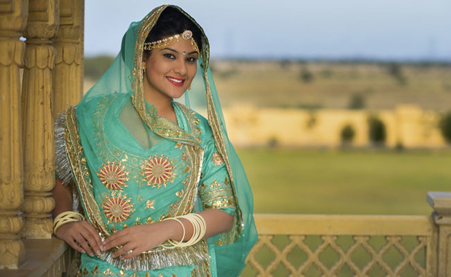 Amazon Sale: Upto 80% Off On Festive Clothing Like Sarees, Suits, Kurtas