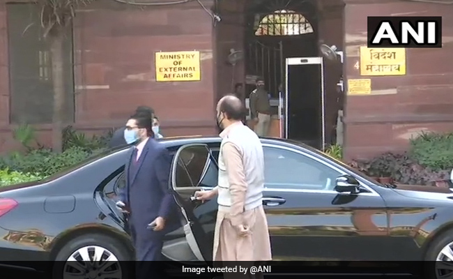 J&K एनकाउंटर के बाद भारत सख्त, पाक उच्चायोग के अधिकारी को तलब कर जताई आपत्ति