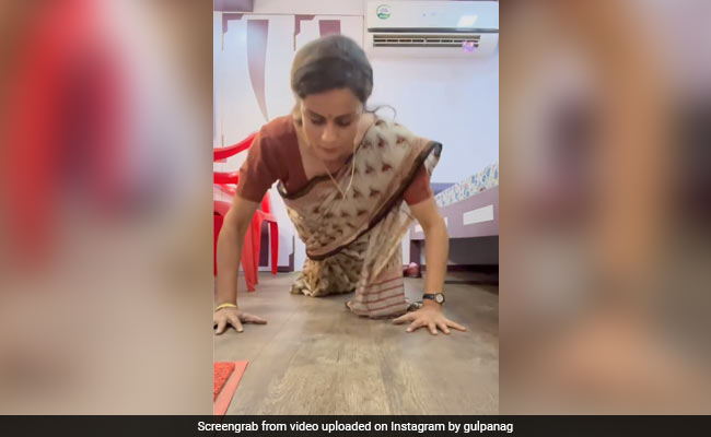 इस बॉलीवुड एक्ट्रेस ने साड़ी पहनकर लगाए पुश अप्स, वीडियो  देख आप भी हो जाएंगे हैरान- देखें Video