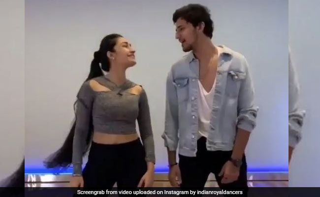 युजवेंद्र चहल की मंगेतर Dhanashree Verma ने दर्शन रावल के साथ किया धमाकेदार डांस, Video में मचाया तहलका