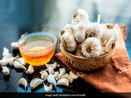 ठंड में रोजाना करें Garlic का सेवन, इम्यूनिटी के साथ मोटापा और डायबिटीज में भी मददगार ठंड में रोजाना करें Garlic का सेवन, इम्यूनिटी के साथ मोटापा और डायबिटीज में भी मददगार