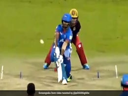 IPL 2020: शिखर धवन का विकेट मिलते ही विराट कोहली ने ऐसे मनाया जश्न, गुस्से में चीखे और फिर... देखें Video IPL 2020: शिखर धवन का विकेट मिलते ही विराट कोहली ने ऐसे मनाया जश्न, गुस्से में चीखे और फिर... देखें Video