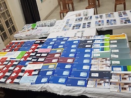 दिल्ली पुलिस ने फ़र्ज़ी दस्तावेजों के आधार पर बैंकों से डेबिट और क्रेडिट कार्ड लेने वाले गैंग को पकड़ा दिल्ली पुलिस ने फ़र्ज़ी दस्तावेजों के आधार पर बैंकों से डेबिट और क्रेडिट कार्ड लेने वाले गैंग को पकड़ा