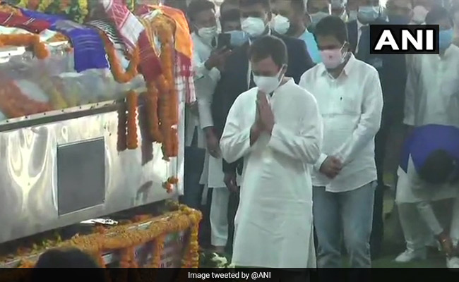 "He Taught Me Humility In 5 Minutes": Rahul Gandhi Remembers Tarun Gogoi