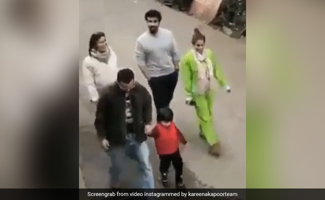 Viral: Taimur Yells "No Photo" While Strolling With Kareena Kapoor-Saif Ali Khan And Malaika Arora-Arjun Kapoor In Dharamshala