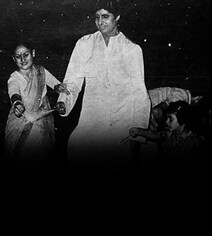 Diwali 2020: Big B And Jaya Light Up Instagram With Blast From The Past Diwali 2020: Big B And Jaya Light Up Instagram With Blast From The Past