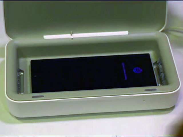 Samsung UV Sterilizer And Wireless Charger: Smarter Than It Looks