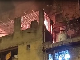 दिल्ली के रेड लाइड एरिया में पुलिस वाला बन सेक्स वर्कर्स से वसूलता था पैसे, ऐसे हुआ गिरफ्तार दिल्ली के रेड लाइड एरिया में पुलिस वाला बन सेक्स वर्कर्स से वसूलता था पैसे, ऐसे हुआ गिरफ्तार