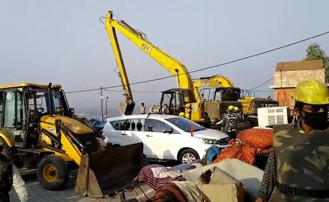 Indore Ashram Of Computer Baba, Who Backed Congress In Bypolls, Razed