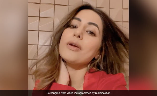 Hina Khan ने नेहा कक्कड़ के सॉन्ग पर डांस करते हुए यूं मारी आंख, बार-बार देखा जा रहा Video