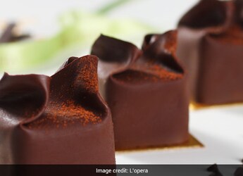 Baking For Beginners: Make Delicious Chocolate Mousse With Just 4 Ingredients Baking For Beginners: Make Delicious Chocolate Mousse With Just 4 Ingredients