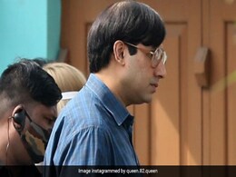 <I>Nomoshkar, Ek Minute</i>. Abhishek Bachchan As <i>Bob Biswas</i> Takes Over Kolkata <I>Nomoshkar, Ek Minute</i>. Abhishek Bachchan As <i>Bob Biswas</i> Takes Over Kolkata