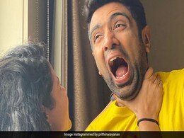 शादी की सालगिरह पर अश्विन को वाइफ ने खास अंदाज में किया विश, बोलीं- 'इससे रोमांटिक और क्या.." शादी की सालगिरह पर अश्विन को वाइफ ने खास अंदाज में किया विश, बोलीं- 'इससे रोमांटिक और क्या.."