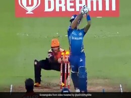 IPL 2020: सूर्यकुमार यादव को आउट करने के लिए साहा ने दिखाई Dhoni की तरह चालाकी, देखता रह गया बल्लेबाज - देखें Video IPL 2020: सूर्यकुमार यादव को आउट करने के लिए साहा ने दिखाई Dhoni की तरह चालाकी, देखता रह गया बल्लेबाज - देखें Video