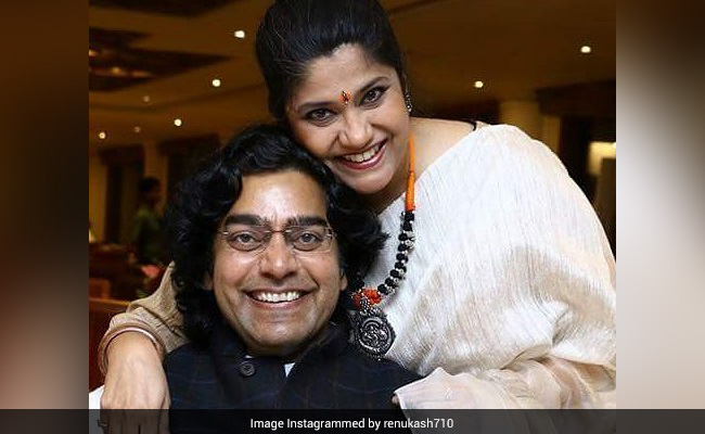 On Birthday, Ashutosh Rana Gets A Whole Lot Of Love And A Special Note From Wife Renuka Shahane