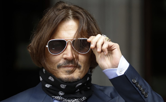 Johnny Depp Exits <I>Fantastic Beasts</i> After Asked To Resign By Studio: "My Career Will Not Be Defined By This Moment"