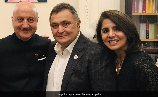 What Anupam Kher Wrote About Meeting Neetu Kapoor Without Rishi Kapoor
