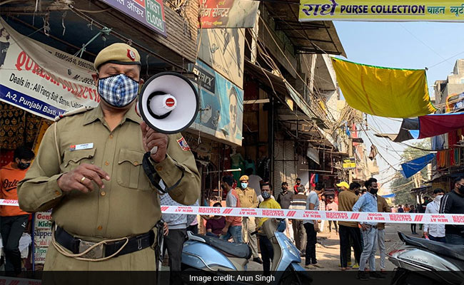 Delhi Lifts Weekend Curfew, Restaurants, Cinemas To Open At 50% Capacity