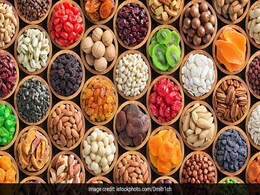 Benefits Of Eating Nuts: जानें इन 7 नट्स को रोज खाना चाहिए या नहीं! Benefits Of Eating Nuts: जानें इन 7 नट्स को रोज खाना चाहिए या नहीं!