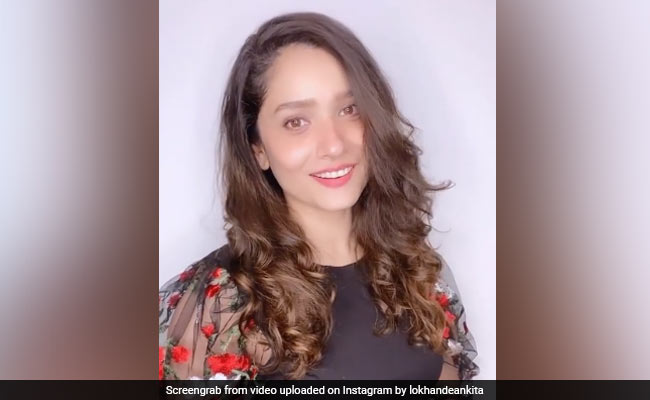 अंकिता लोखंडे ने माधुरी दीक्षित के गाने पर एक्सप्रेशंस देकर पूछा 'हम आपके हैं कौन?' यूजर बोले Crush...