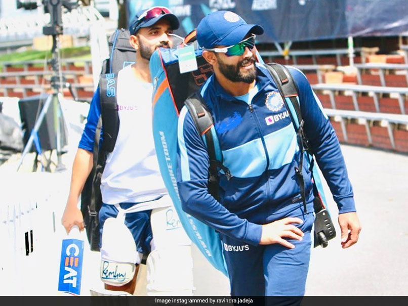Australia vs India: Ravindra Jadeja, Kuldeep Yadav Post Airport Selfies As India Travel To Melbourne For Boxing-Day Test. See Pics