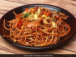 5 Yummy Schezwan Recipes To Amp Up Your Indo-Chinese Game