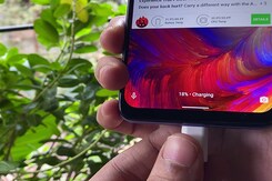 इन आसान तरीकों से बढ़ाए फोन की बैटरी लाइफ | Learn Everything About Smartphone Batteries and Charging इन आसान तरीकों से बढ़ाए फोन की बैटरी लाइफ | Learn Everything About Smartphone Batteries and Charging