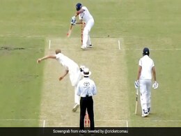 Ind Vs Aus A: टेस्ट में दिखा पृथ्वी शॉ का टी-20 अंदाज, ऐसे जड़े लगातार तीन चौके - देखें पूरा Video Ind Vs Aus A: टेस्ट में दिखा पृथ्वी शॉ का टी-20 अंदाज, ऐसे जड़े लगातार तीन चौके - देखें पूरा Video