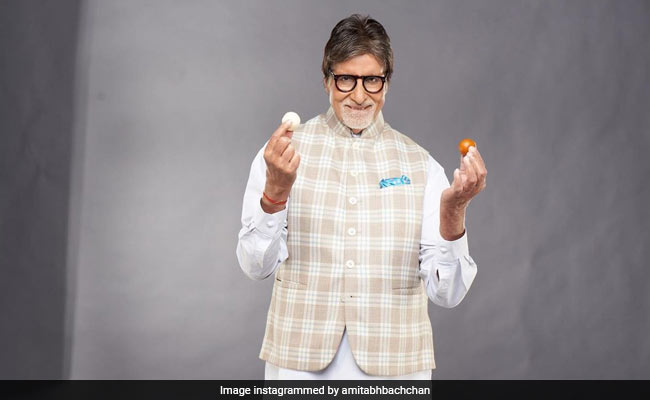 When <i>Gulab Jamun</i> And <i>Rasgulla</i> Became Amitabh Bachchan's Toughest Props (See Pic)
