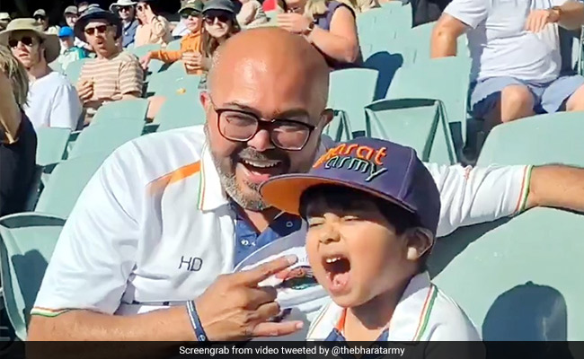 Ind vs Aus: बच्चे ने अजीबोगरीब तरीके से चिल्लाकर पुकारा बुमराह को, क्रिकेटर ने किया कुछ ऐसा - देखें Video