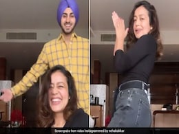 Neha Kakkar ने 'लैला' सॉन्ग पर किया डांस, रोहनप्रीत सिंह भी यूं साथ देते आए नजर- देखें Video Neha Kakkar ने 'लैला' सॉन्ग पर किया डांस, रोहनप्रीत सिंह भी यूं साथ देते आए नजर- देखें Video