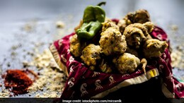 This Quick And Delicious Palak Vada Is An Ultimate Snack To Have With Tea