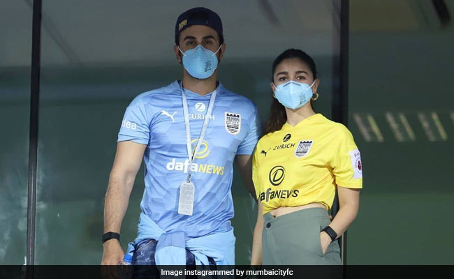 ICYDK: The Reason Alia Bhatt And Ranbir Kapoor Flew To Goa