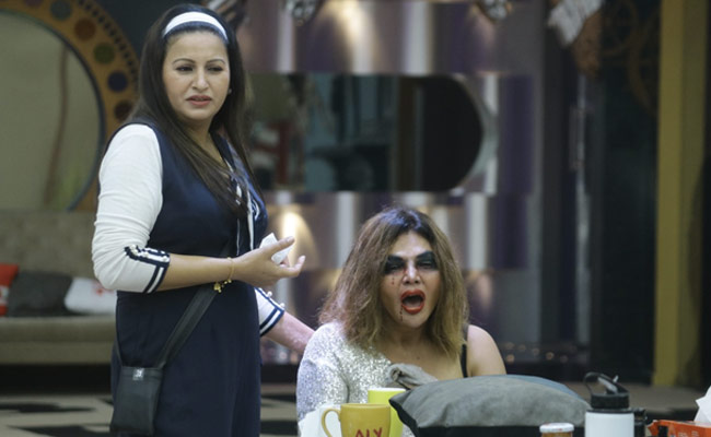 Bigg Boss 14: राखी सावंत ने कंटेस्टेंट्स की नाक में किया दम तो  राहुल महाजन ने खोले एक्ट्रेस के कई राज