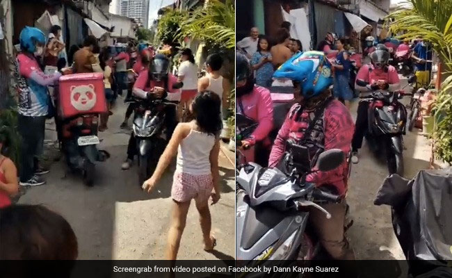 लड़की ने ऑनलाइन ऑर्डर किया खाना, 42 डिलीवरी बॉय पहुंच गए खाना देने, वायरल हुआ Video