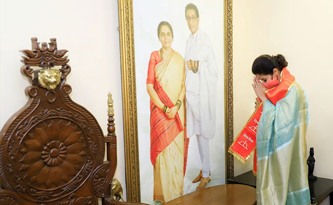 "Time To Introspect": Congress Leader As Urmila Matondkar Joins Shiv Sena