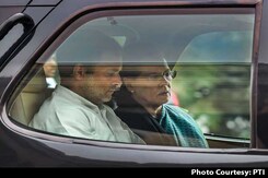 Congress Begins Reshuffle In Four States After Meeting With Rebels Congress Begins Reshuffle In Four States After Meeting With Rebels