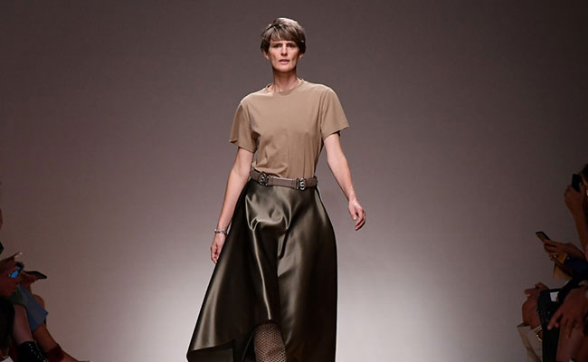 Supermodel Stella Tennant, Who Walked The Ramp For Chanel And Versace, Dies At 50