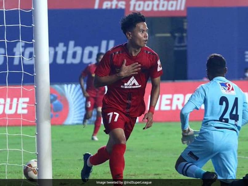 ISL: NorthEast United FC Continue Unbeaten Run As SC East Bengal Rue Luck ISL: NorthEast United FC Continue Unbeaten Run As SC East Bengal Rue Luck