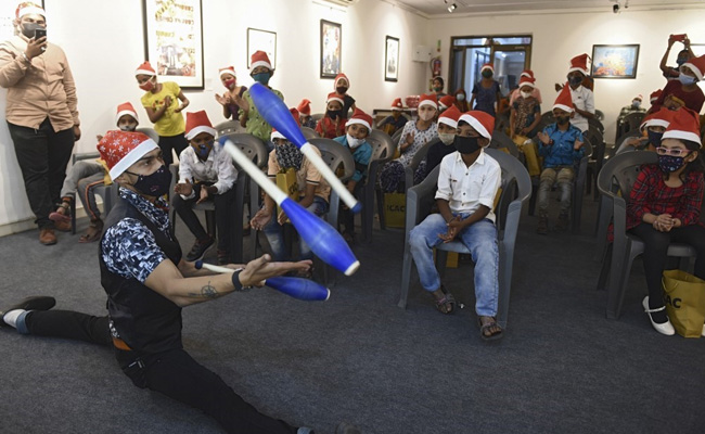 Christmas Celebrated Across The World Under Pandemic's Shadow