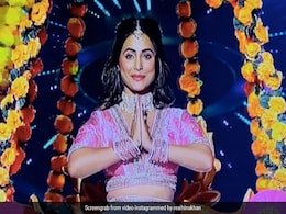 हिना खान एक बार फिर 'अक्षरा' बन इस तरह लेंगी स्टेज पर एंट्री, देखें वीडियो हिना खान एक बार फिर 'अक्षरा' बन इस तरह लेंगी स्टेज पर एंट्री, देखें वीडियो