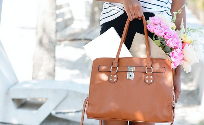 These Handbag Sets Are All A Fashion Accessory Lover Can Ever Need
