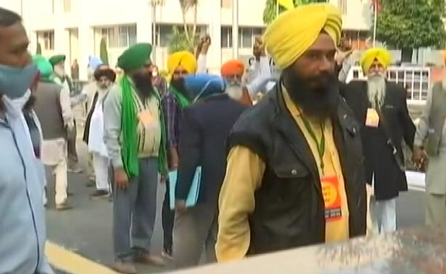 आंदोलनरत किसानों और सरकार के बीच बातचीत बेनतीजा, अगली बैठक गुरुवार को, 10 बातें