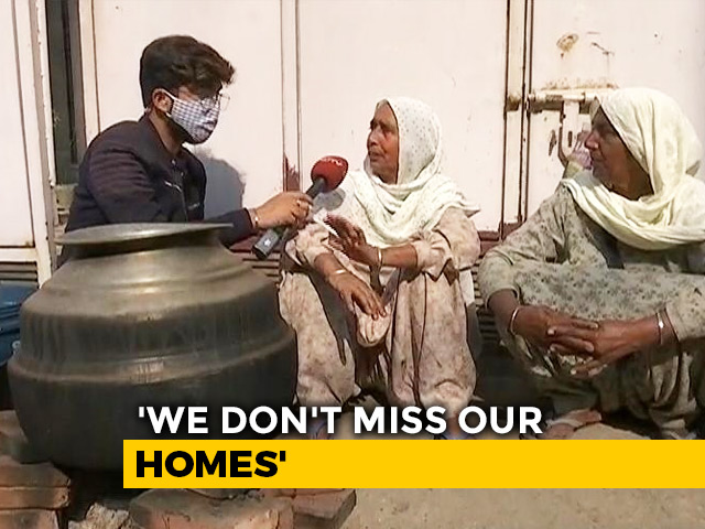 <i>Daadis</i> At Farmers' Protest