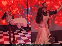 Punit Pathak ने पत्नी के साथ शाहरुख खान के गाने पर किया रोमांटिक डांस, रिसेप्शन का Video खूब हो रहा है Viral Punit Pathak ने पत्नी के साथ शाहरुख खान के गाने पर किया रोमांटिक डांस, रिसेप्शन का Video खूब हो रहा है Viral