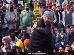 भूमि अधिग्रहण बिल के बाद मोदी सरकार ने दूसरी बार अपने कदम वापस खींचे, कृषि कानूनों की वापसी होगी भूमि अधिग्रहण बिल के बाद मोदी सरकार ने दूसरी बार अपने कदम वापस खींचे, कृषि कानूनों की वापसी होगी