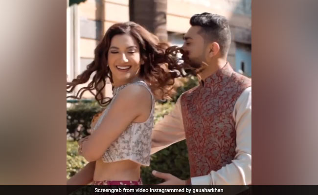 शादी से 1 हफ्ते पहले गौहर खान ने शेयर किया Video, जैद दरबार संग रोमांटिक अंदाज में दिखीं एक्ट्रेस